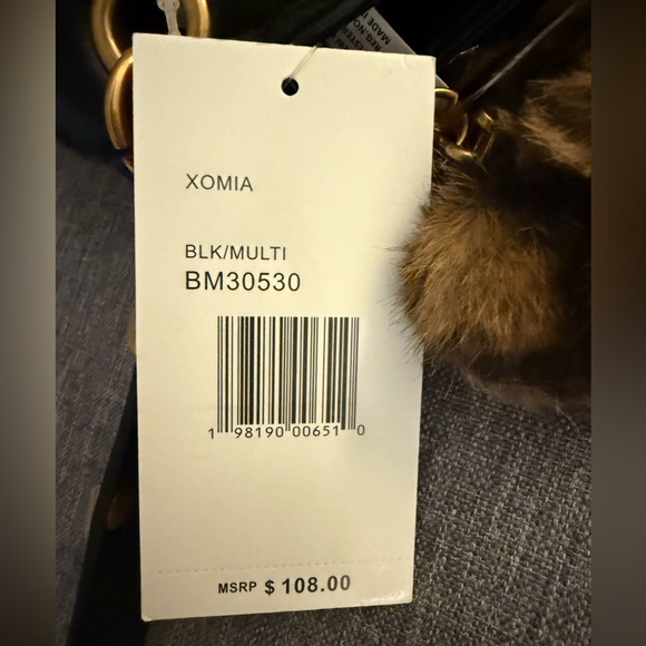 Betsey Johnson Black Quilted Heart Shoulder Bag NWT - Picture 10 of 11